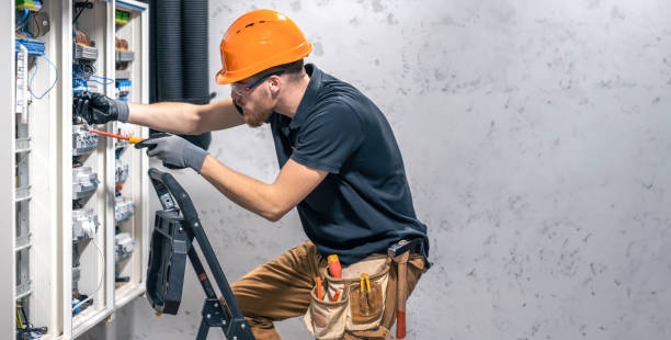Best Commercial Electrician Services  in Chelsea, MA